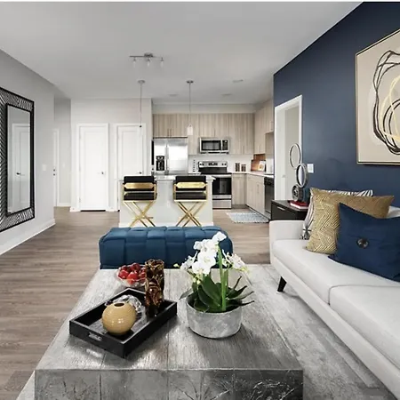 Mondrian Luxury & Villa *
